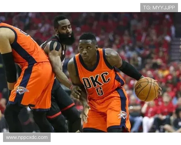 奥拉迪波无球跑动制造防守混乱，3D属性成球队外线关键支点